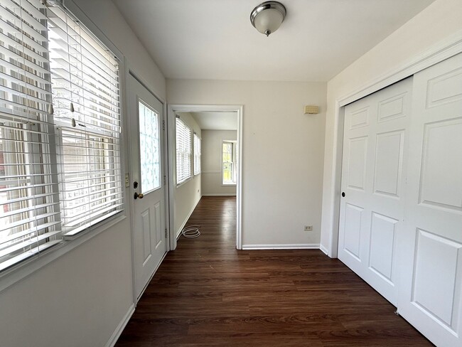 Photo - 606 S 3rd St