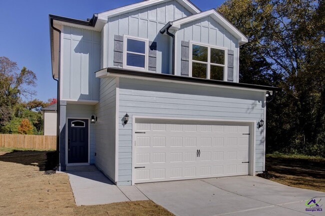 Photo - 523 E Chappell St