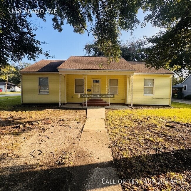 Building Photo - 3148 Alamo Ave