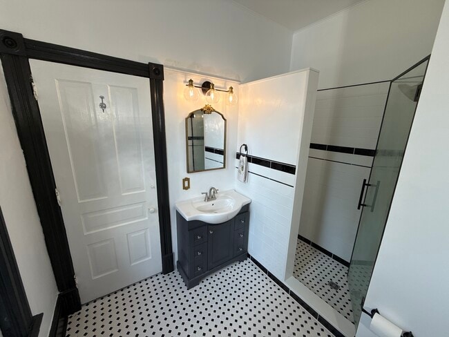 NEW Tile Bathroom and Luxury Glass Shower! - 500 Stuart Ave Unit 4