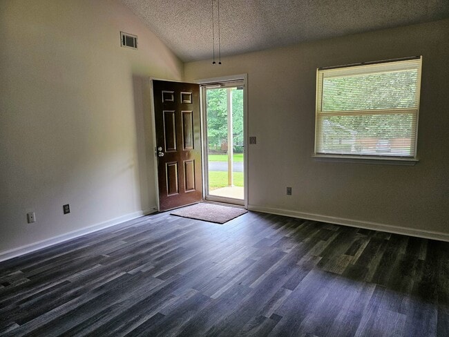 Photo - 1151 Hunter Trail