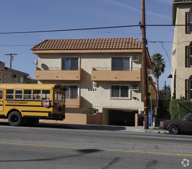 Photo - 5657 Laurel Canyon Blvd Apartments