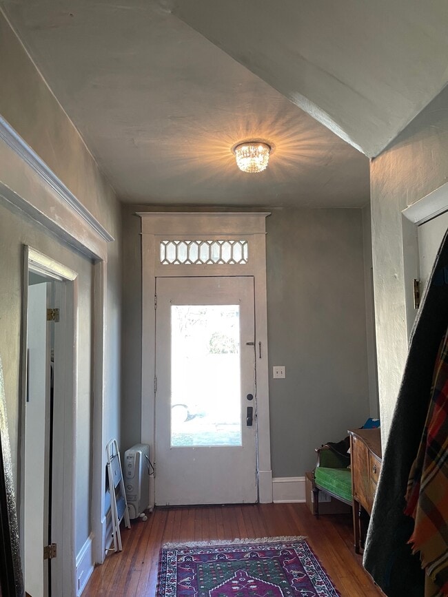 Photo - 422 Woods Ave SW Unit A