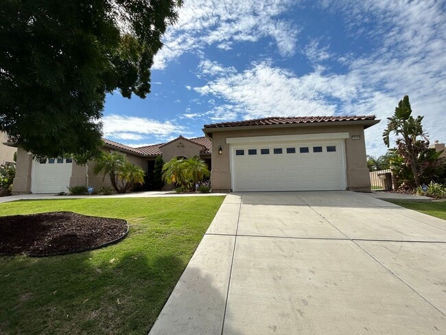 Photo - Gorgeous 5bd+ 3bd! Ria Bravo