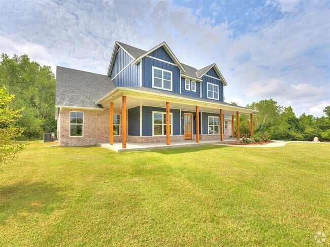Building Photo - 440 Houser Dr