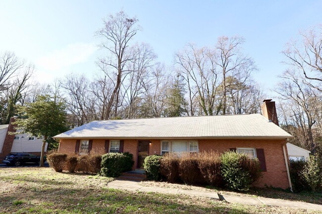 Building Photo - 1108 Ironington Rd