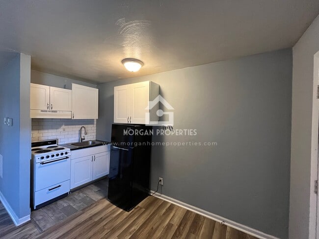 Photo - 2324 State St Unit 2