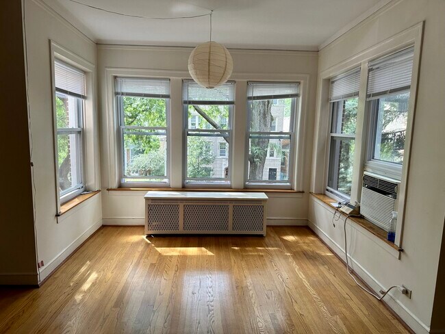Photo - 6631 N Glenwood Ave Unit 2N