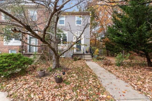 Building Photo - 1016 Chestnut Haven Ct