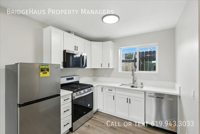 Photo - 4973 72nd St