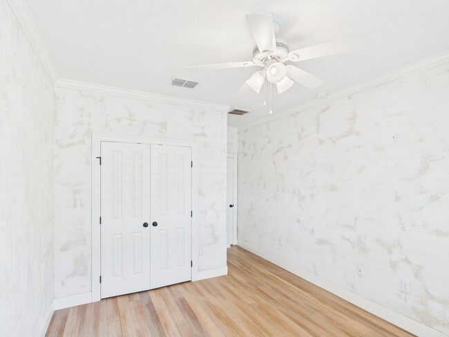 Photo - Modern Comfort: 3 Bed, 2 Bath with Garage & Large Pantry
