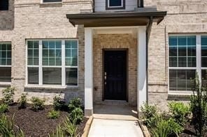 Photo - 8040 Scanlan Trl