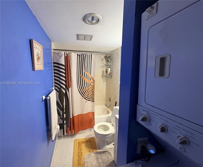 Photo - 4152 Inverrary Dr Unidad 303