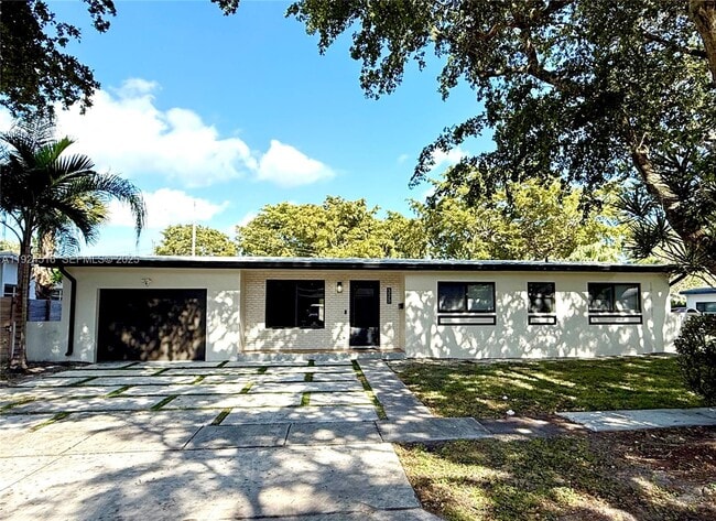 Photo - 325 NE 121st Terrace