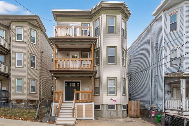 Building Photo - 29 East St Unit 2