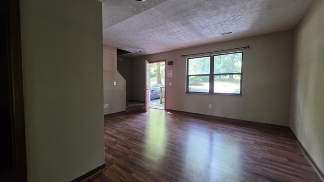 Photo - Townhouse in Smoketree Apartments