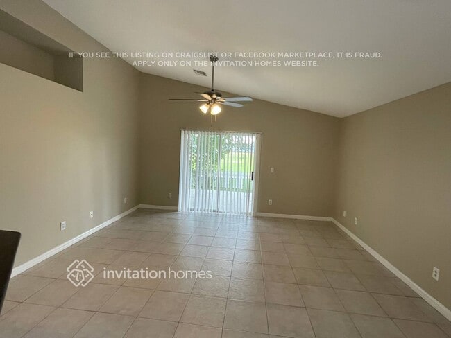 Photo - 459 Lancer Oak Dr