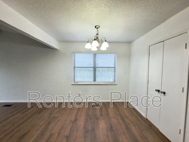 Photo - 1907 E 66th Pl