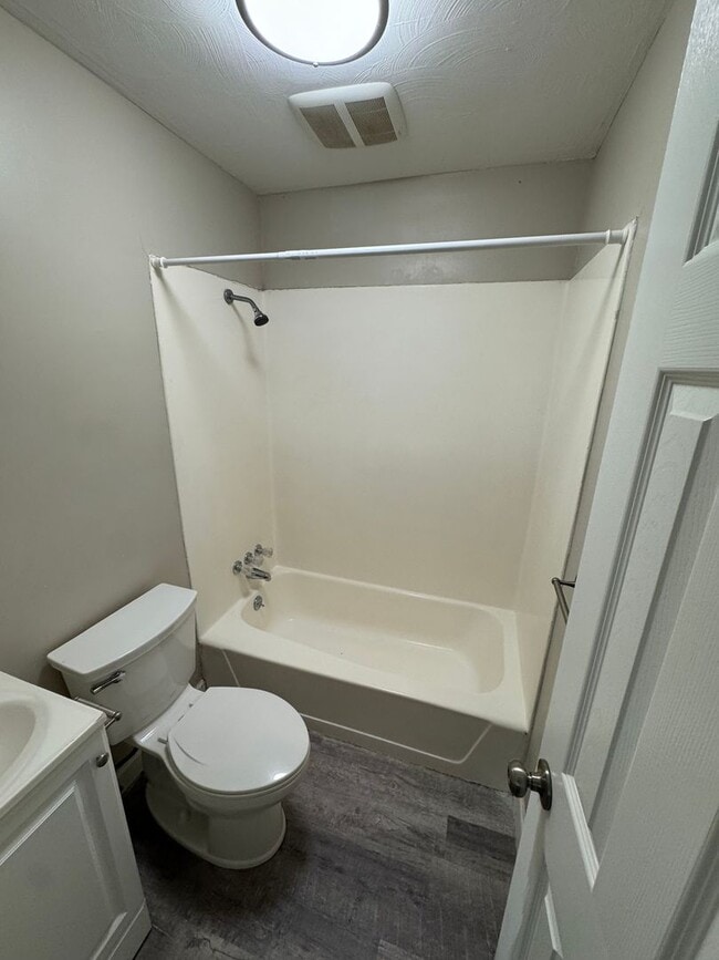 Photo - 101-103 Green Oaks Drive Unit 1