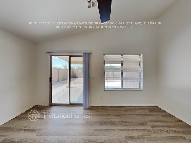 11008 E Delta Ave