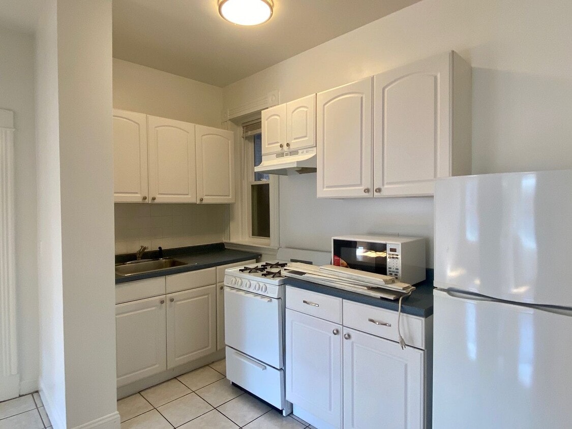 Large, sunny 2 bed unit in a prime locatio... - Large, sunny 2 bed unit in a prime locatio...