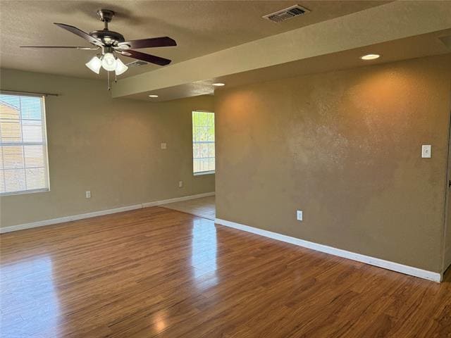 Photo - 733 S Crockett Dr