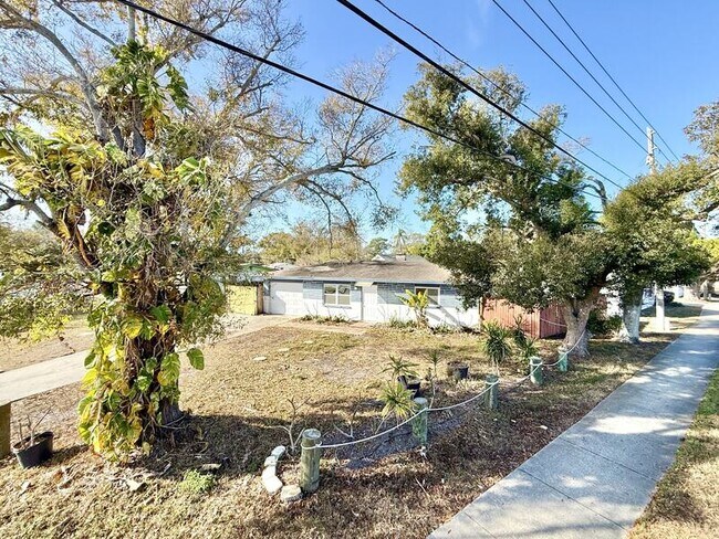 Photo - 5396 68th Way N