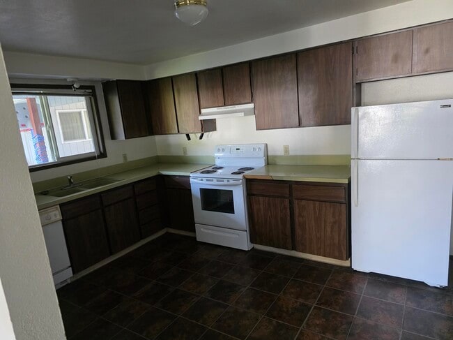 Photo - 1157 Picture St