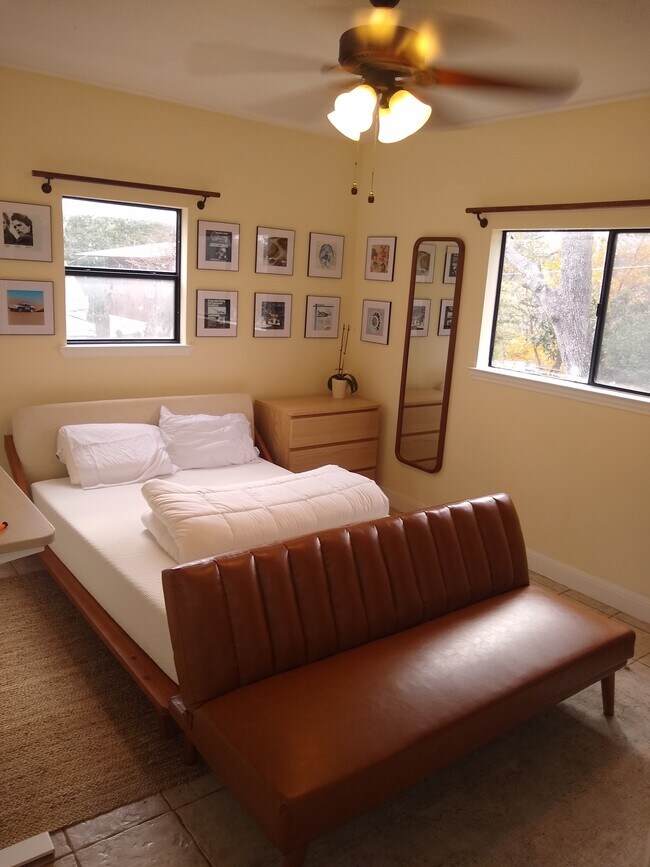 Photo - 2306 Longview St