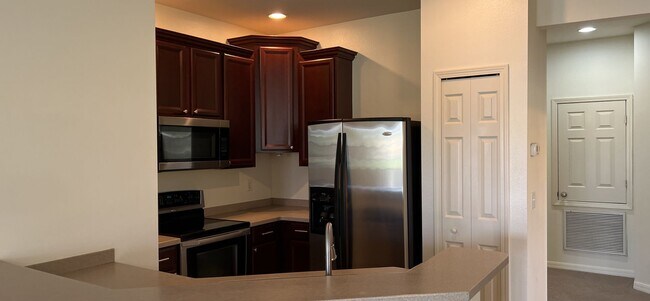 Photo - 3 Bed/ 2 Bath Condo w/1 Car Garage $2,000 ...