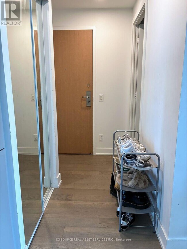 Photo - 7 Grenville St Unit 1511
