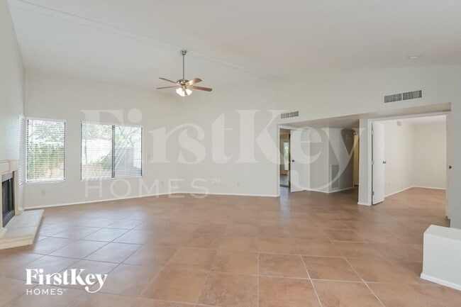 Photo - 3240 N Hill Farm Dr