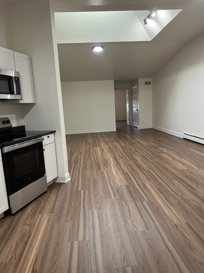 Photo - 405 Mill St Unidad #2