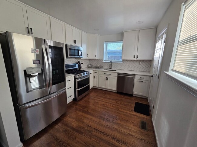 Photo - 6607 Hansford St