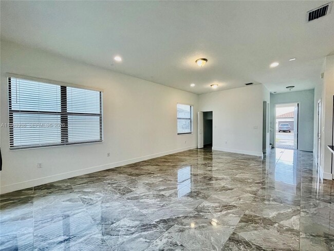 Photo - 5673 Cerva Ln