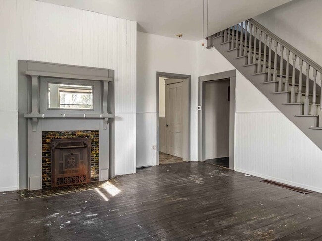 Living Room - 320 W Church St Unit 322