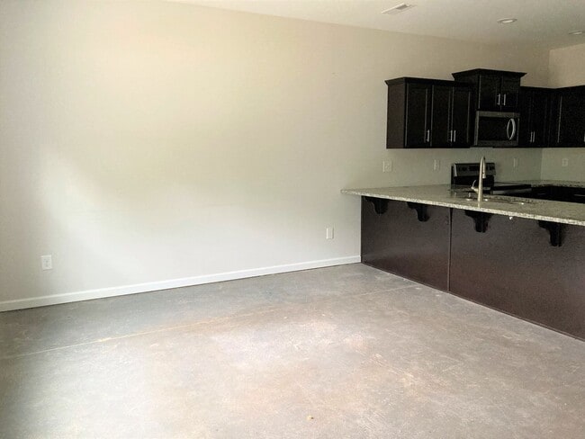 Photo - 805 Lynes St Unit C