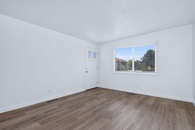 Photo - 2bd, 1b Cozy Home awaits in Boise Bench!