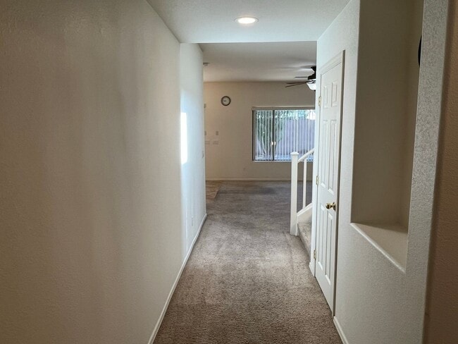 Photo - 4 Bedroom Home in Lantana Village Near E Ocotillo Rd. and S McQueen Rd!