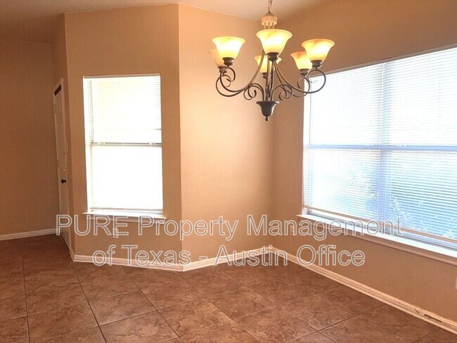 Photo - 2869 Southampton Way Unit B