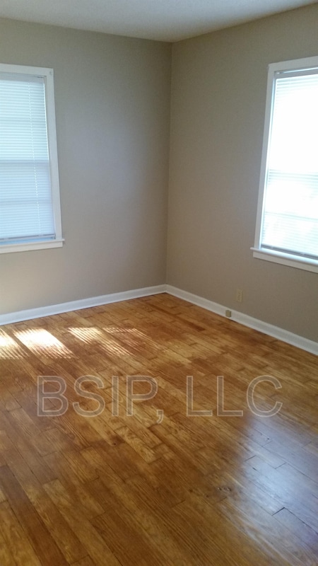 Photo - 1141 NE Chester Ave