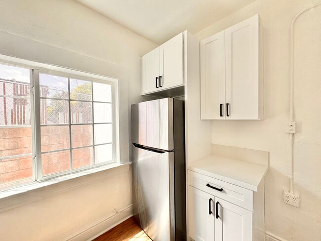 Photo - 617 S Soto St Unidad 1