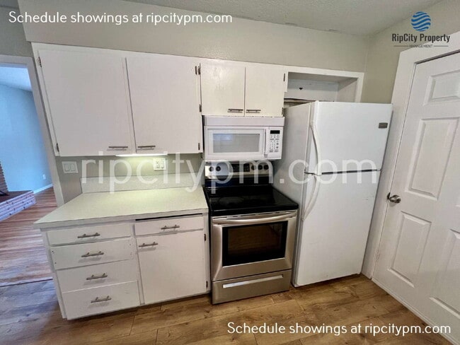 Photo - 1419 NE Cornell Rd