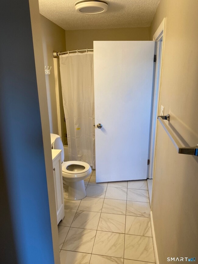 1 Divinity St Unit 3E