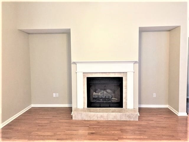 Photo - 636 Longcrest Ln