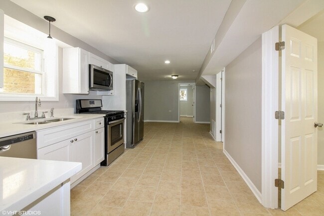 Photo - Recently Renovated 2 Bed, 1 Bath Residence Unit G