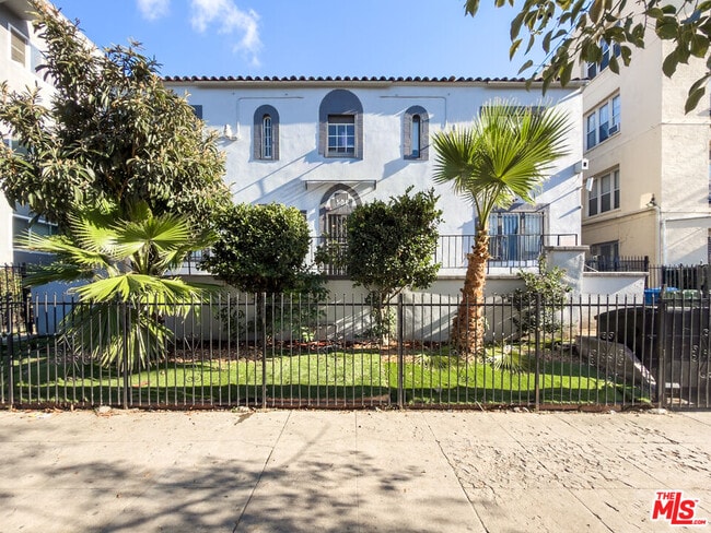 Building Photo - 504 S Rampart Blvd Unit 7