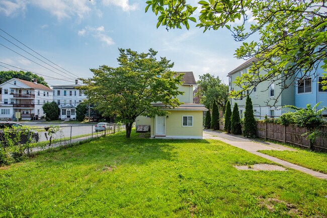 Photo - 342 High St Unit 2