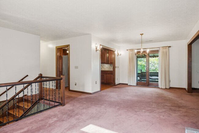 Photo - 1721 Plank Dr