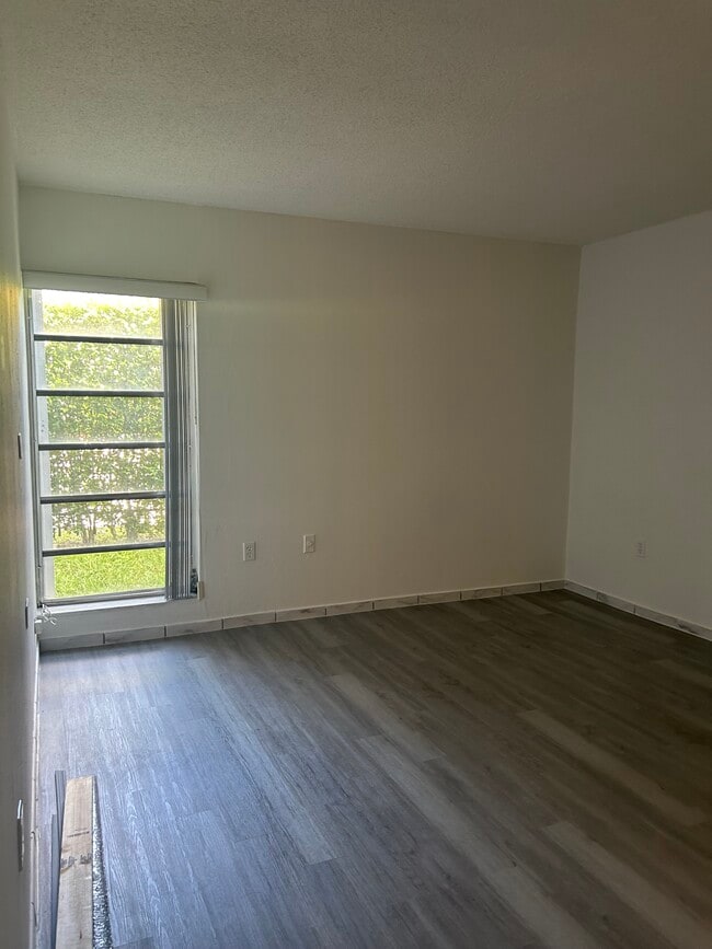 Photo - 4725 NW 7th St Unit 110-3